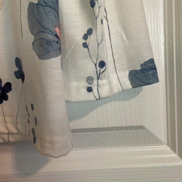 Unbranded Floral Print Crew Neck Casual Top, Women’s M, White Blue - Picture 2 of 7